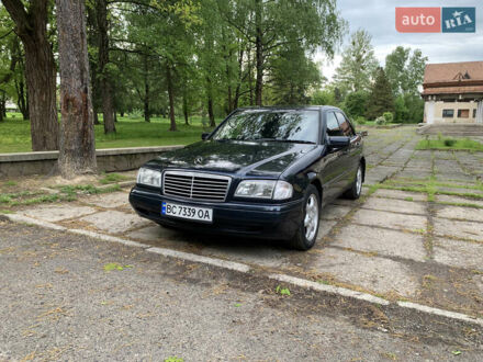 Мерседес Ц-Класс 1997 в Львове на Automoto.ua Черный Мерседес Ц-Класс, объемом двигателя 2 л и пробегом 321 тыс. км за 4500 $, фото 1 на Automoto.ua