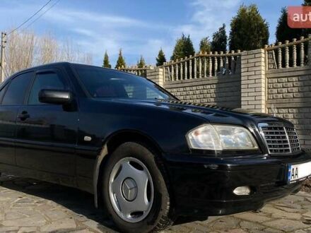 Мерседес Ц-Класс 1999 в Киеве на Automoto.ua Черный Мерседес Ц-Класс, объемом двигателя 1.8 л и пробегом 235 тыс. км за 3500 $, фото 1 на Automoto.ua
