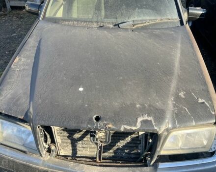 Черный Мерседес Ц-Класс, объемом двигателя 0 л и пробегом 100 тыс. км за 793 $, фото 1 на Automoto.ua