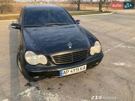Мерседес Ц-Класс 2000 в Запорожье на Automoto.ua Черный Мерседес Ц-Класс, объемом двигателя 2 л и пробегом 356 тыс. км за 7000 $, фото 1 на Automoto.ua