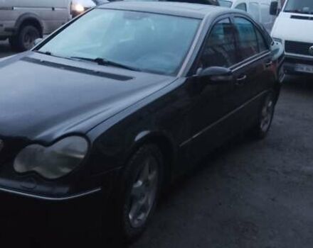 Черный Мерседес Ц-Класс, объемом двигателя 2.15 л и пробегом 400 тыс. км за 4300 $, фото 1 на Automoto.ua