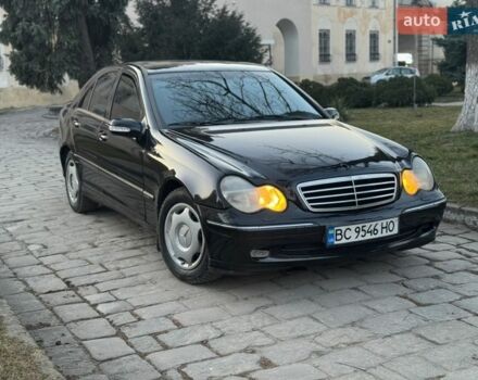 Черный Мерседес Ц-Класс, объемом двигателя 2.2 л и пробегом 340 тыс. км за 3499 $, фото 1 на Automoto.ua