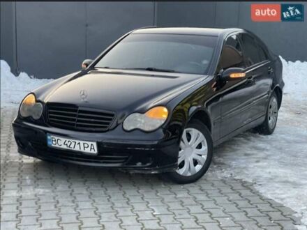 Черный Мерседес Ц-Класс, объемом двигателя 2.15 л и пробегом 300 тыс. км за 3599 $, фото 1 на Automoto.ua