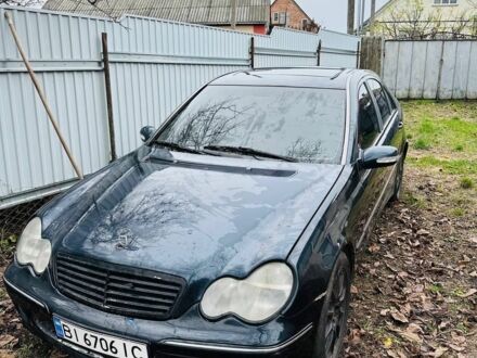 Чорний Мерседес Ц-Клас, об'ємом двигуна 2.7 л та пробігом 400 тис. км за 4200 $, фото 1 на Automoto.ua