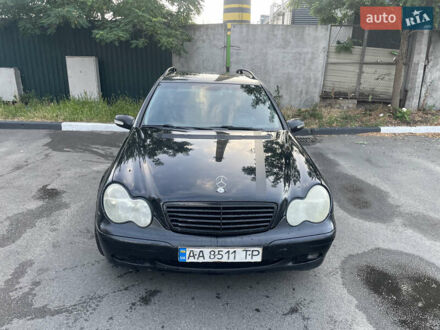 Мерседес Ц-Клас 2001 у Києві на Automoto.ua Чорний Мерседес Ц-Клас, об'ємом двигуна 2 л та пробігом 410 тис. км за 3200 $, фото 1 на Automoto.ua