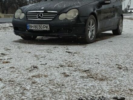 Черный Мерседес Ц-Класс, объемом двигателя 2.1 л и пробегом 450 тыс. км за 6500 $, фото 1 на Automoto.ua
