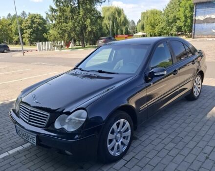 Черный Мерседес Ц-Класс, объемом двигателя 0 л и пробегом 294 тыс. км за 5300 $, фото 1 на Automoto.ua