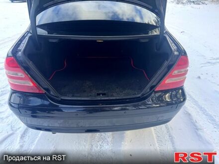 Чорний Мерседес Ц-Клас, об'ємом двигуна 2.2 л та пробігом 425 тис. км за 5900 $, фото 1 на Automoto.ua
