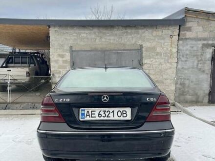 Чорний Мерседес Ц-Клас, об'ємом двигуна 2.7 л та пробігом 283 тис. км за 4500 $, фото 1 на Automoto.ua