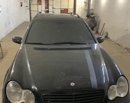 Чорний Мерседес Ц-Клас, об'ємом двигуна 2.2 л та пробігом 777 тис. км за 900 $, фото 1 на Automoto.ua