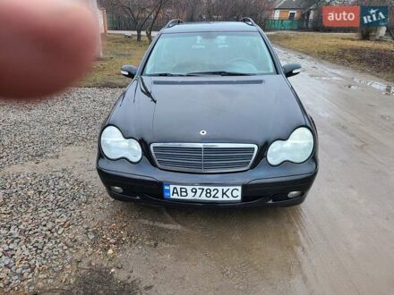 Мерседес Ц-Класс 2003 в Виннице на Automoto.ua Черный Мерседес Ц-Класс, объемом двигателя 2.15 л и пробегом 289 тыс. км за 4800 $, фото 1 на Automoto.ua