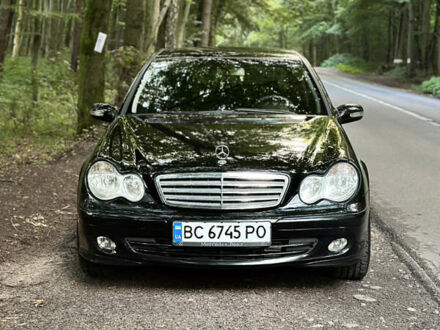 Мерседес Ц-Класс 2004 в Львове на Automoto.ua Черный Мерседес Ц-Класс, объемом двигателя 1.8 л и пробегом 294 тыс. км за 4750 $, фото 1 на Automoto.ua