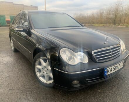 Чорний Мерседес Ц-Клас, об'ємом двигуна 1.7 л та пробігом 312 тис. км за 5500 $, фото 1 на Automoto.ua