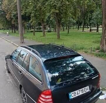 Чорний Мерседес Ц-Клас, об'ємом двигуна 1.8 л та пробігом 216 тис. км за 5300 $, фото 1 на Automoto.ua