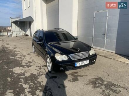 Черный Мерседес Ц-Класс, объемом двигателя 1.8 л и пробегом 320 тыс. км за 5000 $, фото 1 на Automoto.ua