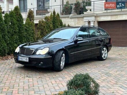 Мерседес Ц-Класс 2006 в Одессе на Automoto.ua Черный Мерседес Ц-Класс, объемом двигателя 2.1 л и пробегом 290 тыс. км за 6390 $, фото 1 на Automoto.ua
