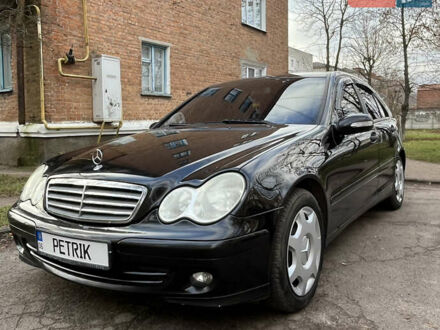 Чорний Мерседес Ц-Клас, об'ємом двигуна 1.8 л та пробігом 220 тис. км за 5333 $, фото 1 на Automoto.ua
