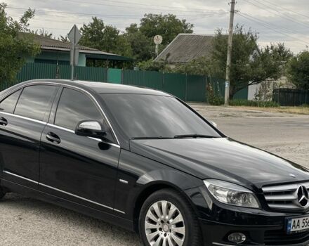 Чорний Мерседес Ц-Клас, об'ємом двигуна 2.5 л та пробігом 222 тис. км за 8300 $, фото 1 на Automoto.ua
