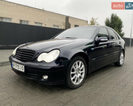 Чорний Мерседес Ц-Клас, об'ємом двигуна 1.8 л та пробігом 260 тис. км за 6500 $, фото 1 на Automoto.ua