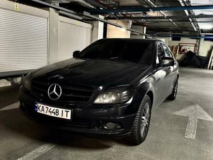 Чорний Мерседес Ц-Клас, об'ємом двигуна 1.8 л та пробігом 176 тис. км за 8999 $, фото 1 на Automoto.ua