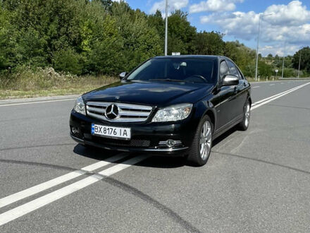 Мерседес Ц-Клас 2007 у Хмельницькому на Automoto.ua Чорний Мерседес Ц-Клас, об'ємом двигуна 1.8 л та пробігом 170 тис. км за 9500 $, фото 1 на Automoto.ua
