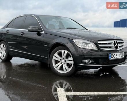 Чорний Мерседес Ц-Клас, об'ємом двигуна 3 л та пробігом 252 тис. км за 8500 $, фото 1 на Automoto.ua