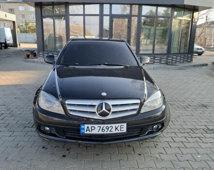 Чорний Мерседес Ц-Клас, об'ємом двигуна 1.8 л та пробігом 274 тис. км за 8500 $, фото 1 на Automoto.ua
