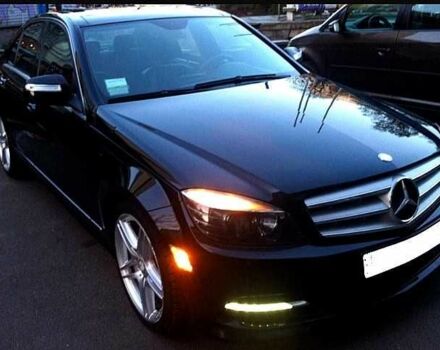 Чорний Мерседес Ц-Клас, об'ємом двигуна 3 л та пробігом 220 тис. км за 13999 $, фото 1 на Automoto.ua