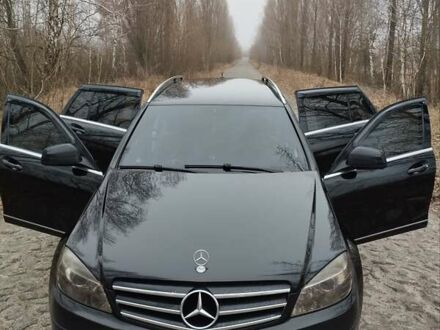 Мерседес Ц-Класс 2008 в Житомире на Automoto.ua Черный Мерседес Ц-Класс, объемом двигателя 2.15 л и пробегом 280 тыс. км за 10500 $, фото 1 на Automoto.ua