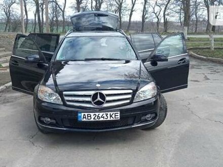 Черный Мерседес Ц-Класс, объемом двигателя 1.8 л и пробегом 201 тыс. км за 8800 $, фото 1 на Automoto.ua