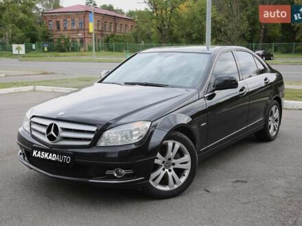 Мерседес Ц-Класс 2008 в Харькове на Automoto.ua Черный Мерседес Ц-Класс, объемом двигателя 1.8 л и пробегом 180 тыс. км за 9800 $, фото 1 на Automoto.ua