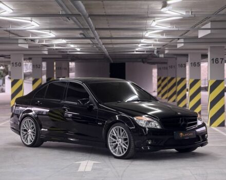 Чорний Мерседес Ц-Клас, об'ємом двигуна 1.8 л та пробігом 300 тис. км за 11000 $, фото 1 на Automoto.ua