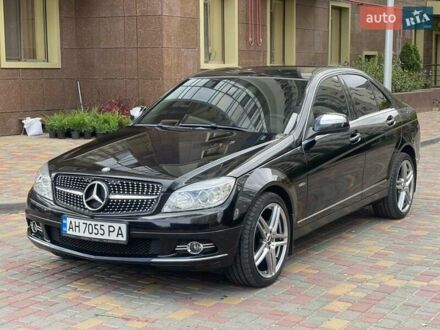 Мерседес Ц-Класс 2008 в Одессе на Automoto.ua Черный Мерседес Ц-Класс, объемом двигателя 1.8 л и пробегом 128 тыс. км за 10300 $, фото 1 на Automoto.ua