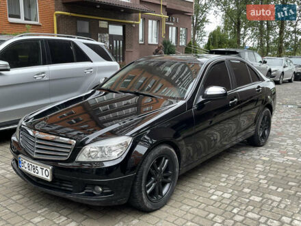 Мерседес Ц-Клас 2008 у Львові на Automoto.ua Чорний Мерседес Ц-Клас, об'ємом двигуна 2.15 л та пробігом 413 тис. км за 9600 $, фото 1 на Automoto.ua