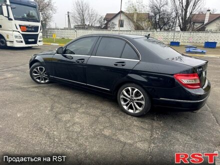Чорний Мерседес Ц-Клас, об'ємом двигуна 3 л та пробігом 300 тис. км за 8499 $, фото 1 на Automoto.ua