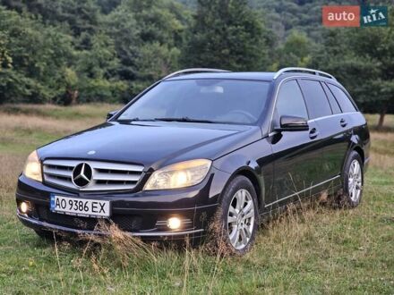 Мерседес Ц-Клас 2009 у Ужгороді на Automoto.ua Чорний Мерседес Ц-Клас, об'ємом двигуна 2.2 л та пробігом 204 тис. км за 9750 $, фото 1 на Automoto.ua