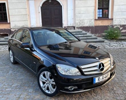 Чорний Мерседес Ц-Клас, об'ємом двигуна 1.8 л та пробігом 247 тис. км за 2500 $, фото 1 на Automoto.ua