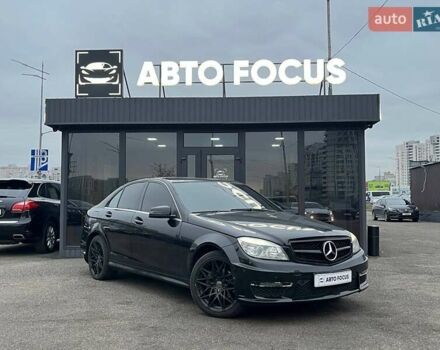 Черный Мерседес Ц-Класс, объемом двигателя 1.8 л и пробегом 256 тыс. км за 8990 $, фото 1 на Automoto.ua