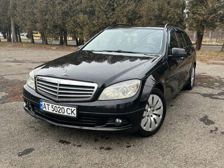 Мерседес Ц-Класс 2010 в Рожнятове на Automoto.ua Черный Мерседес Ц-Класс, объемом двигателя 2.14 л и пробегом 320 тыс. км за 10500 $, фото 1 на Automoto.ua