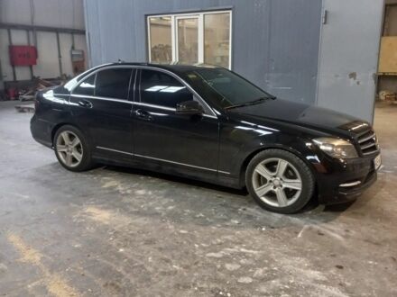 Мерседес Ц-Класс 2010 в Днепре (Днепропетровске) на Automoto.ua Черный Мерседес Ц-Класс, объемом двигателя 3 л и пробегом 210 тыс. км за 12300 $, фото 1 на Automoto.ua