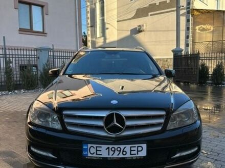 Черный Мерседес Ц-Класс, объемом двигателя 2.2 л и пробегом 340 тыс. км за 9500 $, фото 1 на Automoto.ua