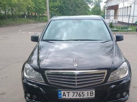 Мерседес Ц-Класс 2011 в Долине на Automoto.ua Черный Мерседес Ц-Класс, объемом двигателя 2.14 л и пробегом 298 тыс. км за 10500 $, фото 1 на Automoto.ua