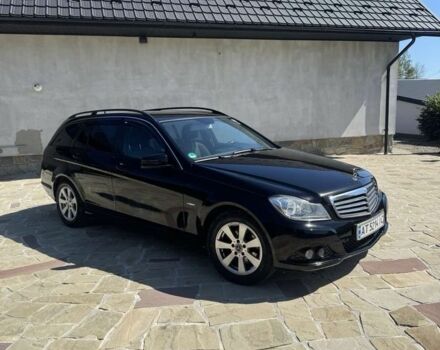 Чорний Мерседес Ц-Клас, об'ємом двигуна 2.1 л та пробігом 360 тис. км за 8600 $, фото 1 на Automoto.ua