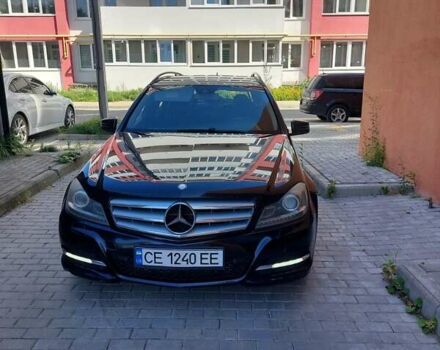 Чорний Мерседес Ц-Клас, об'ємом двигуна 2.14 л та пробігом 300 тис. км за 9000 $, фото 1 на Automoto.ua