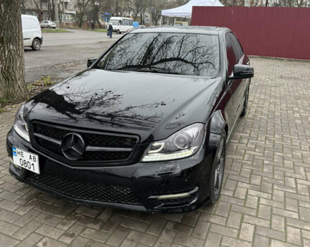 Чорний Мерседес Ц-Клас, об'ємом двигуна 1.8 л та пробігом 163 тис. км за 12599 $, фото 1 на Automoto.ua