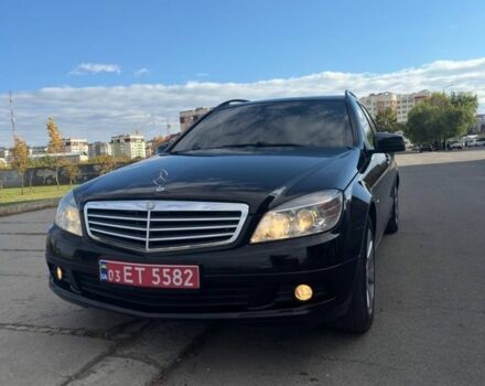 Черный Мерседес Ц-Класс, объемом двигателя 1.8 л и пробегом 135 тыс. км за 9500 $, фото 1 на Automoto.ua