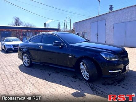 Черный Мерседес Ц-Класс, объемом двигателя 1.8 л и пробегом 105 тыс. км за 7400 $, фото 1 на Automoto.ua