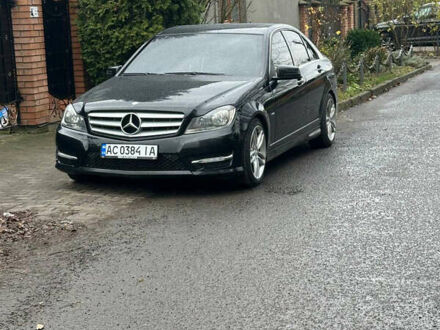 Чорний Мерседес Ц-Клас, об'ємом двигуна 1.8 л та пробігом 159 тис. км за 11500 $, фото 1 на Automoto.ua