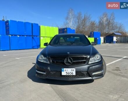 Чорний Мерседес Ц-Клас, об'ємом двигуна 1.8 л та пробігом 245 тис. км за 11300 $, фото 1 на Automoto.ua