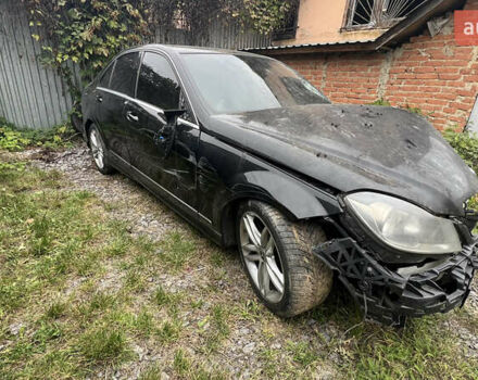 Черный Мерседес Ц-Класс, объемом двигателя 1.8 л и пробегом 189 тыс. км за 5100 $, фото 1 на Automoto.ua